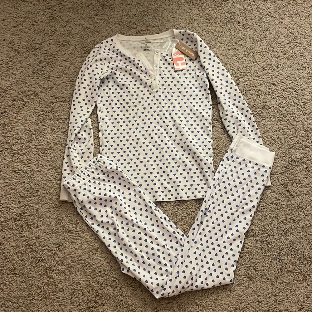 Girls *brand new* roller rabbit pjs